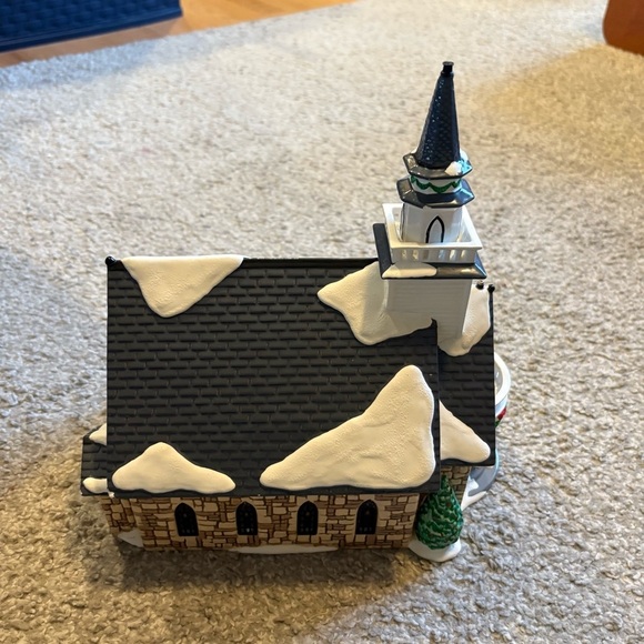 Department 56 Holy Spirit Church Original Snow Village Ceramic Christmas Decor - Picture 5 of 6